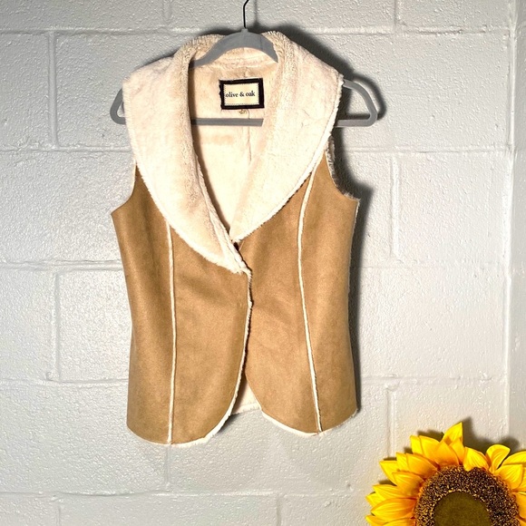 Olive&Oak Tan Sherpa Vest Size Small - Picture 2 of 10